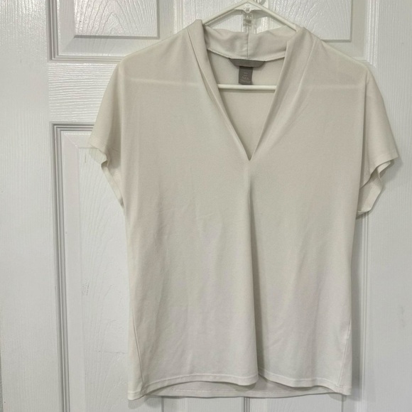 Elegant Cream Women's Top - Picture 1 of 2